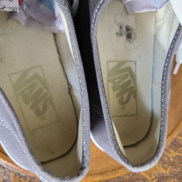 Vans Boat Style Shoe Casual Men's 6 Woman's 7.5. - Picture 6 of 8